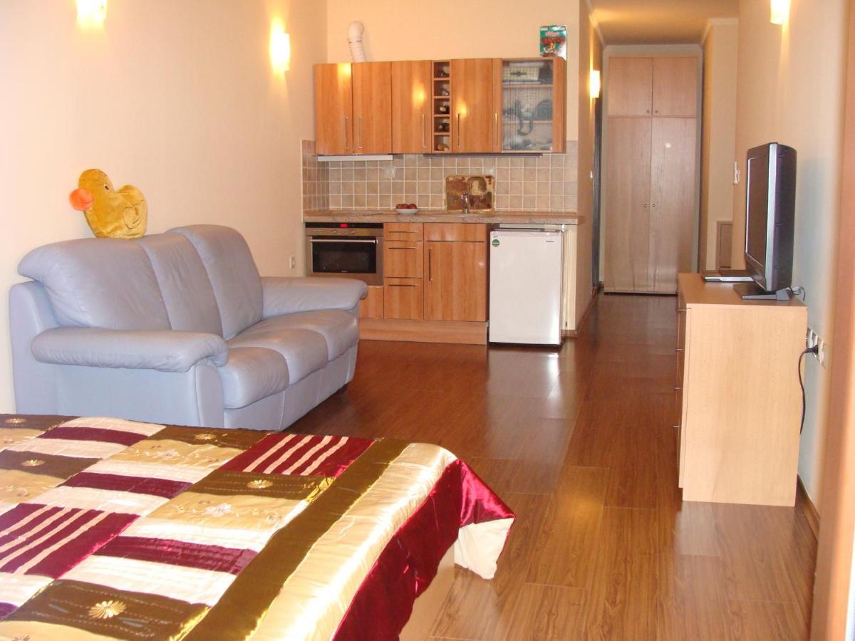 Admiral Apartments Golden Sands Quarto foto